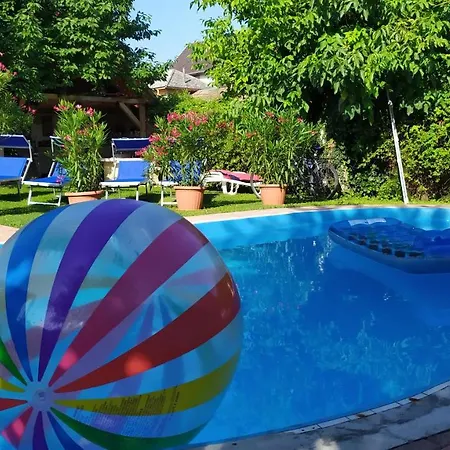 Leander بالاتوليلّي